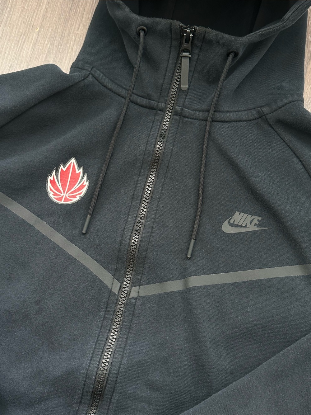 Nike Tech Fleece Zip Up - Picture 2 of 4